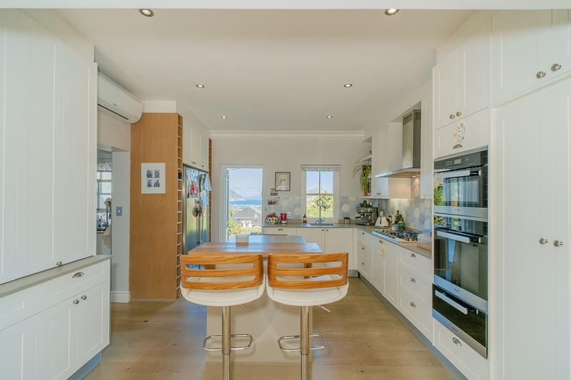 5 Bedroom Property for Sale in Ruyteplaats Western Cape